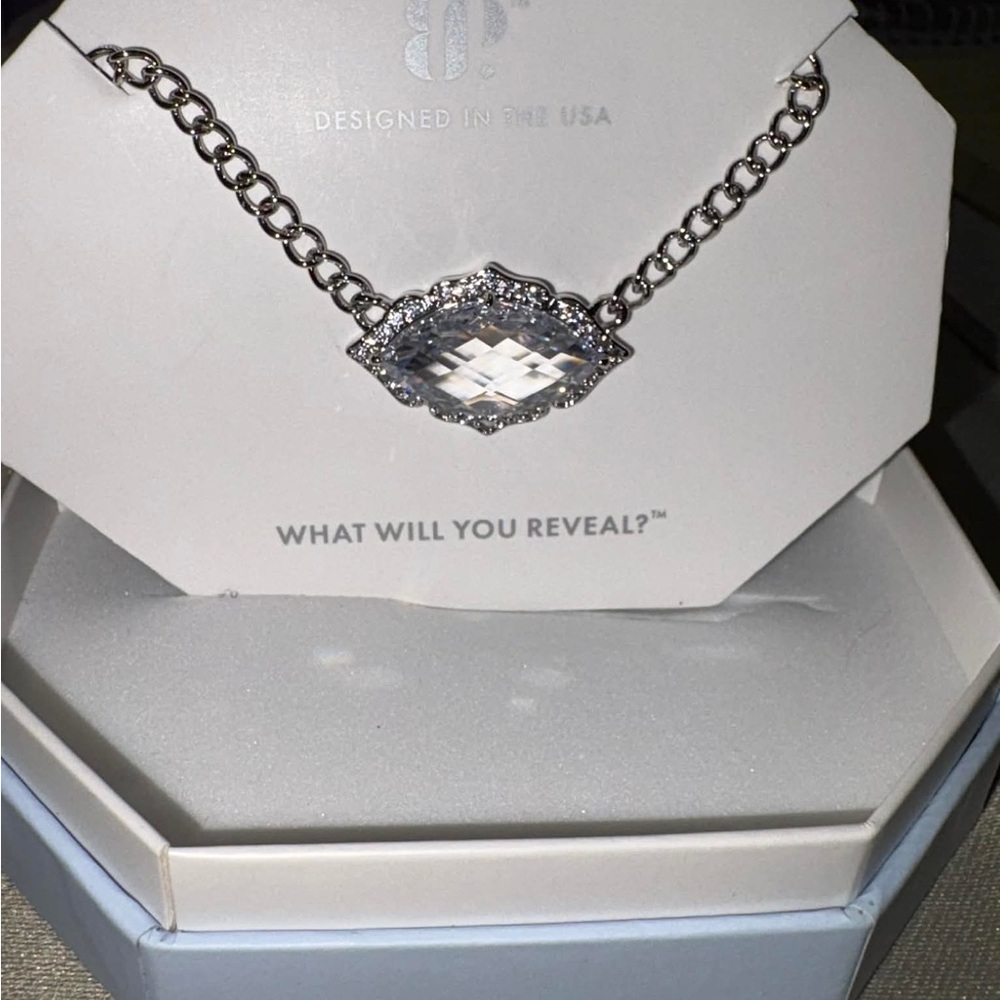 Bomb party Elegant Silver Necklace with Crystal Pendant on rhodium